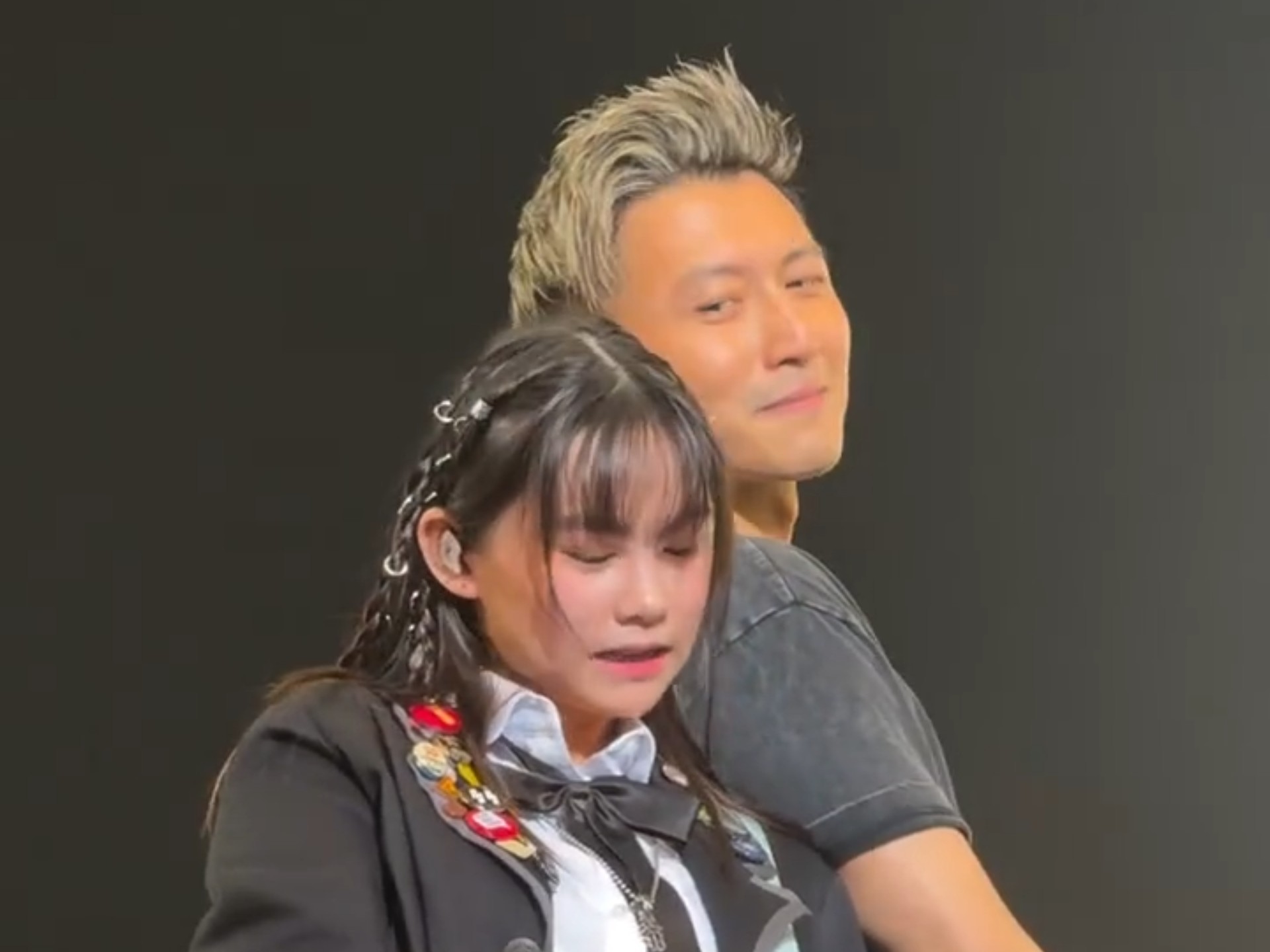 谢霆锋2025.4.27演唱会最后尾场，4K蓝光固定机位拍摄，高画质1080p/mp4/61.2GB