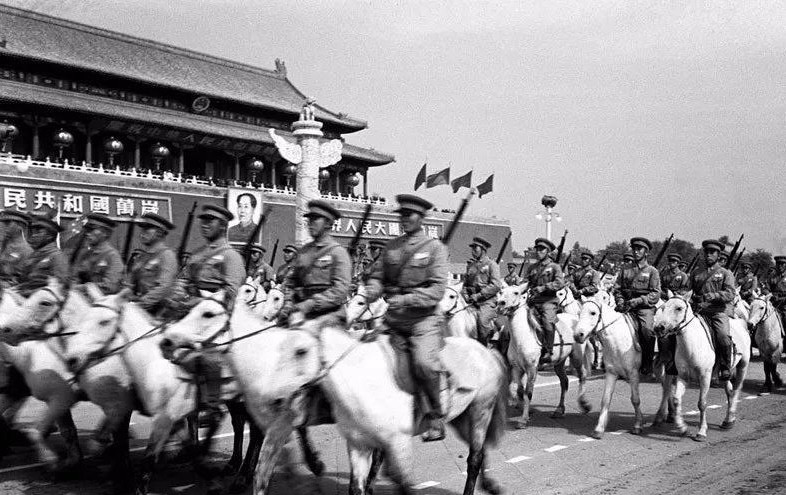 国庆大阅兵合集(1949-2019)珍藏版 - 高清纪录片资源，无台标【56.5GB】